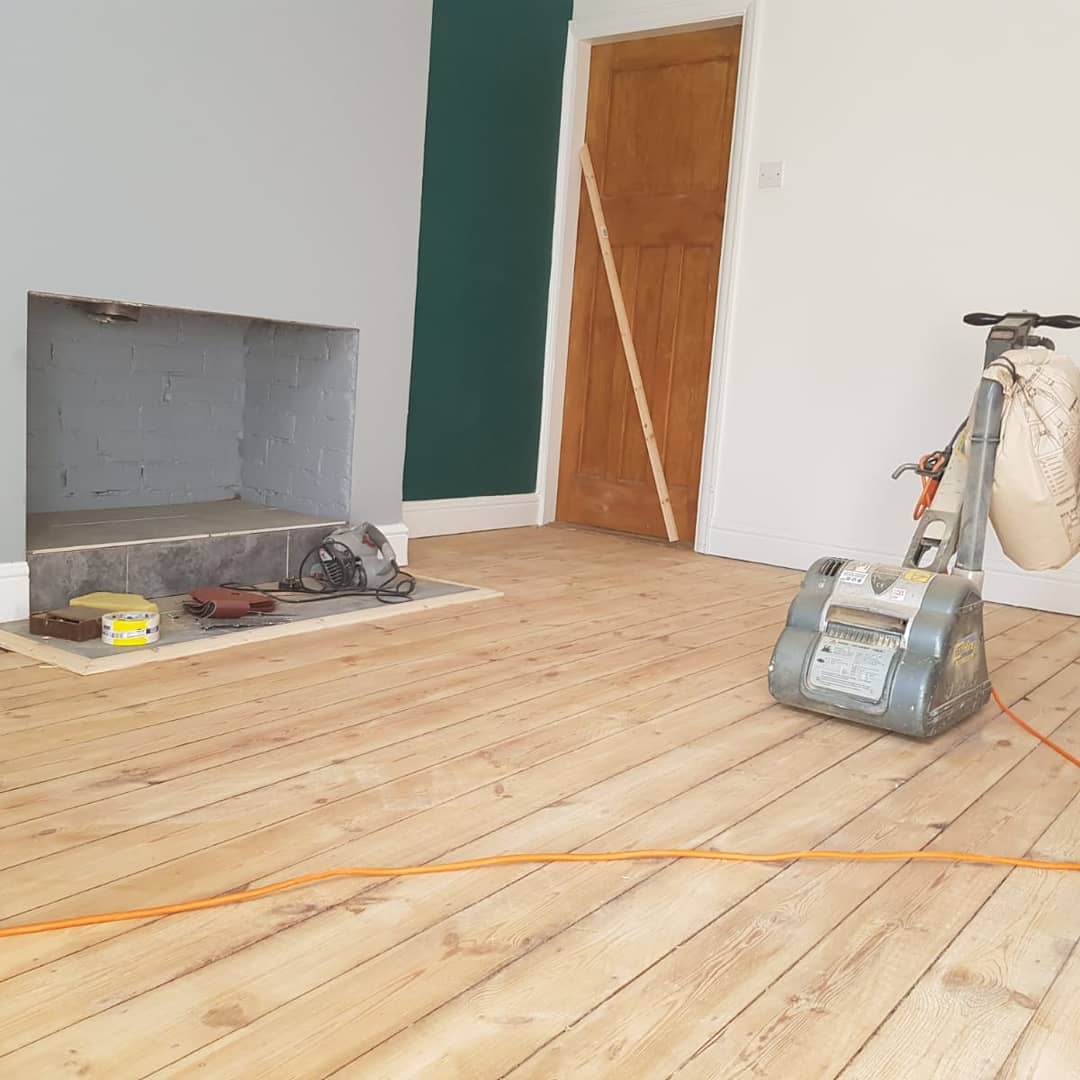 HenleyServices's tweet photo. Fireplace and floor sand and varnish  complete in #Ruddington https://t.co/Q3tPv5wpQu