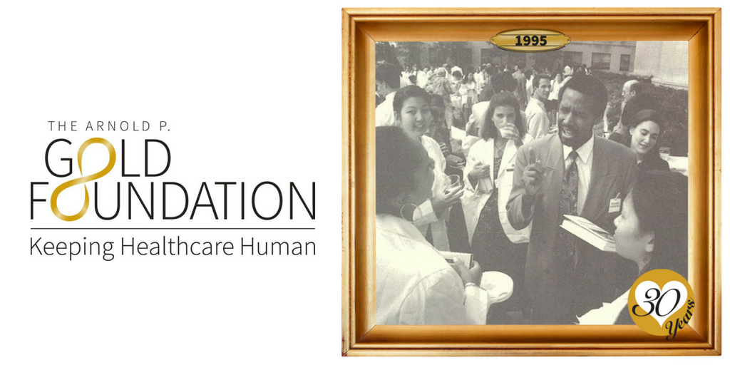 GoldFdtn's tweet photo. This week's #TBT is the first #WhiteCoatCeremony at @SUNY @DownstateMed in 1995, when Dr. Ben Carson was the keynote speaker. Today was its 23rd White Coat Ceremony. #30YearsofGold #MedEd https://t.co/86GO6V4h91