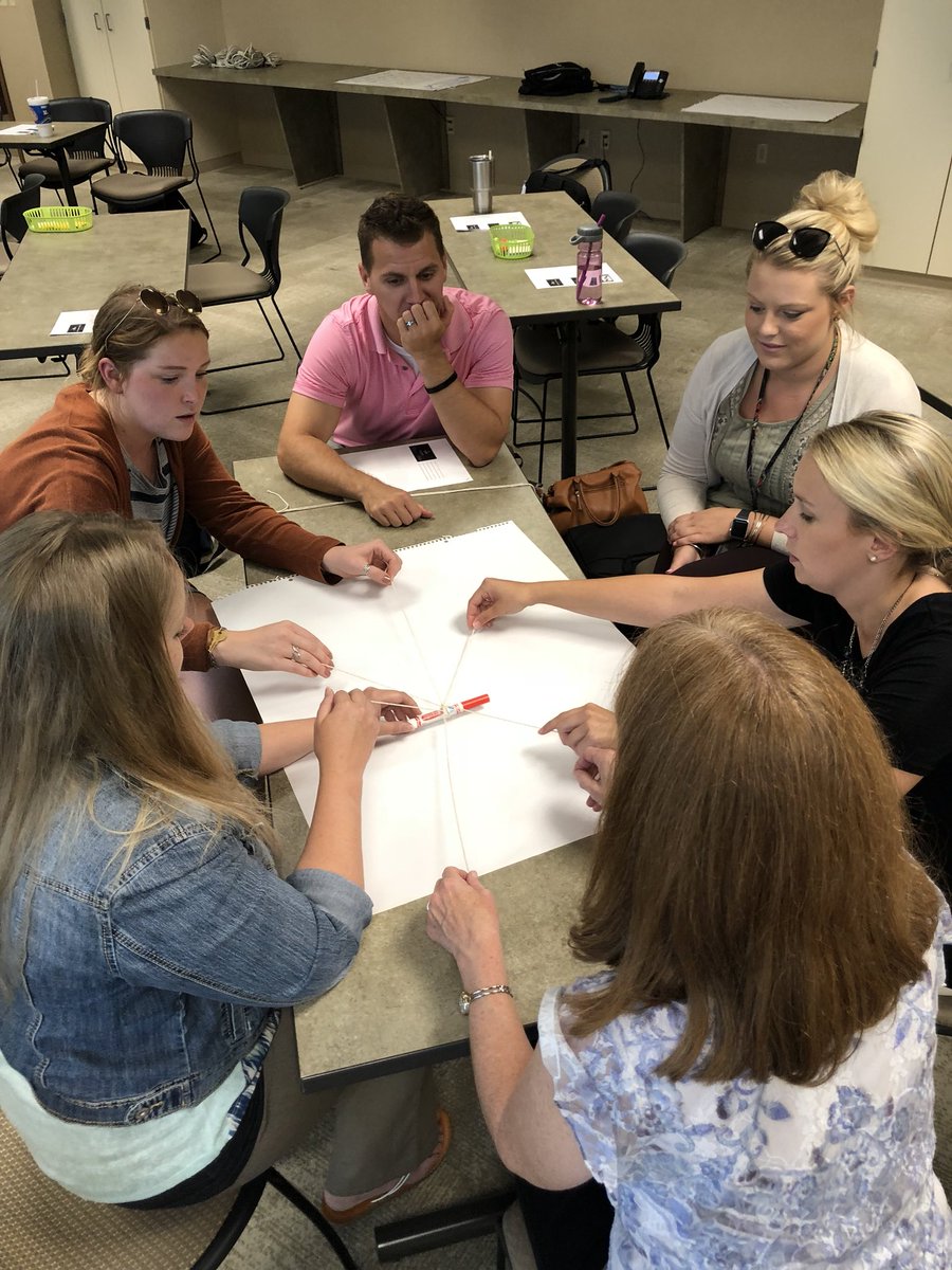 Loving the opportunity to learn with K-4 new and experienced teachers in Warren Township with personalized learning and design thinking.  #WEaretheKEY #WarrenBL #personalizedlearning