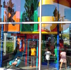 axisPlanningJP's tweet photo. カナダ発 SPI社の屋内遊具は、暑い夏でも元気に遊べる遊具システムです。日本でもショッピングセンターやファーストフード店で見かけますね。カナ��🇨🇦の製造工場より日本へお届けしています。#kidscube #遊具システム https://t.co/BwivJ2UoY5