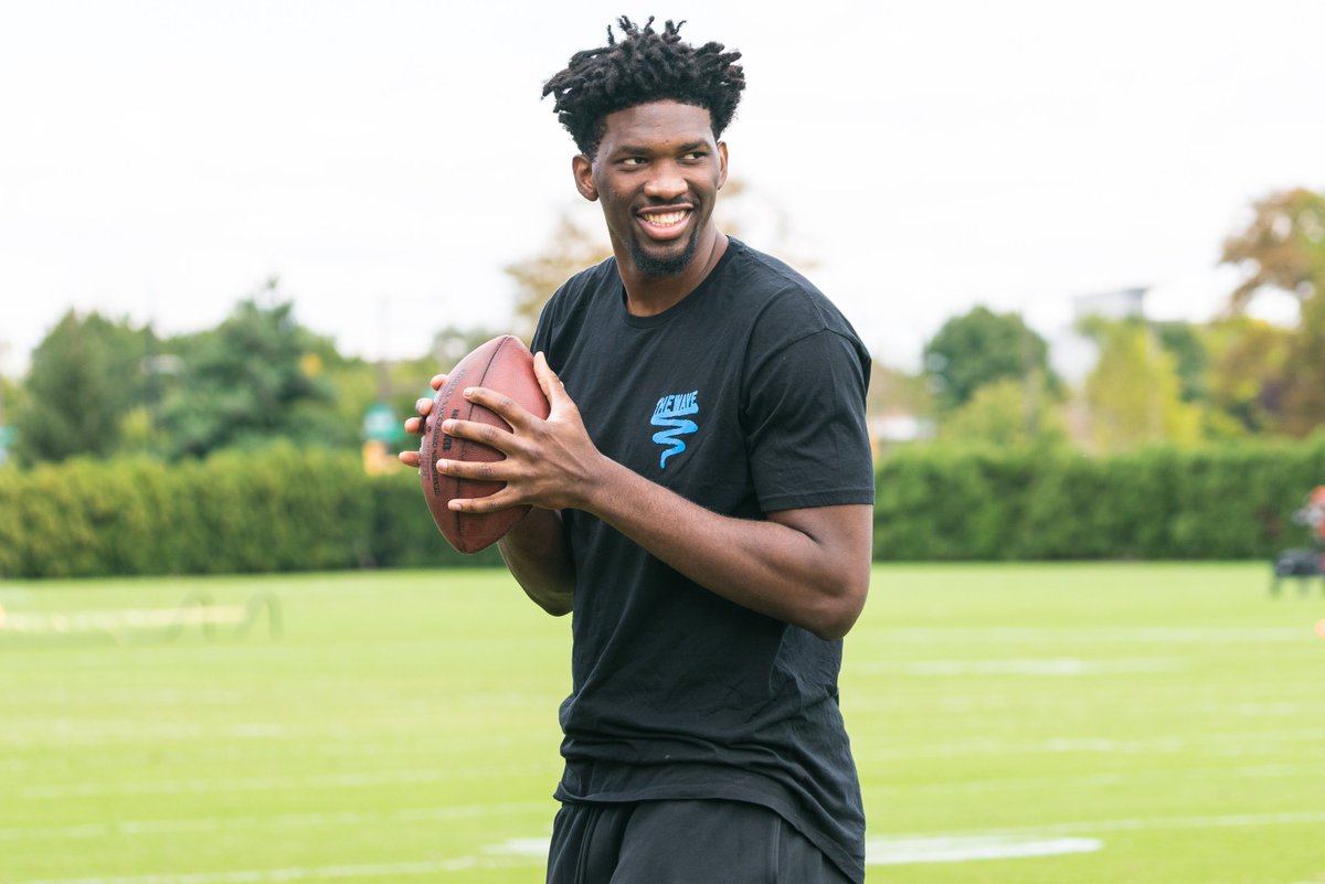 sixers's tweet photo. Football, am I right?

#HereTheyCome | #FlyEaglesFly https://t.co/GBJIaoU50j