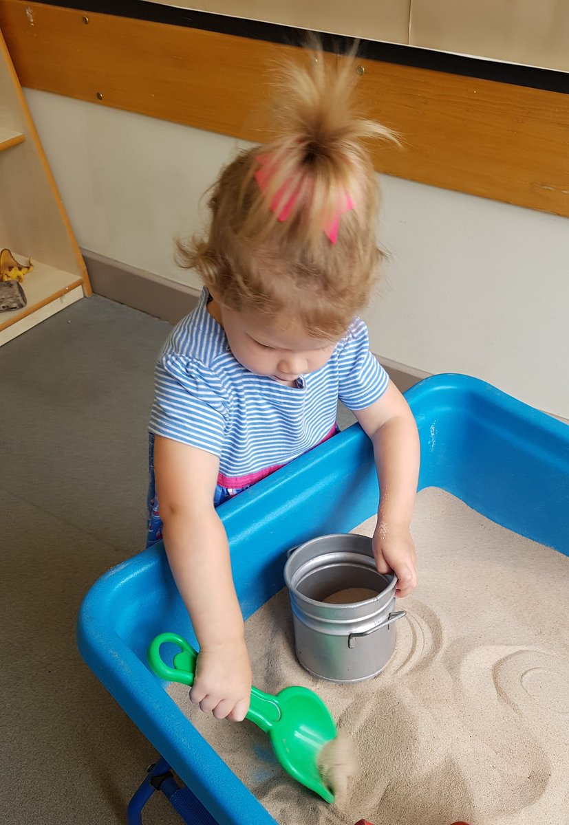 PillingerMiss's tweet photo. Team Willow had a little helper in the classroom today... #takeyourchildtoworkday #moremess #cantkeepheraway #twoyearsold https://t.co/j57KG0ffpq
