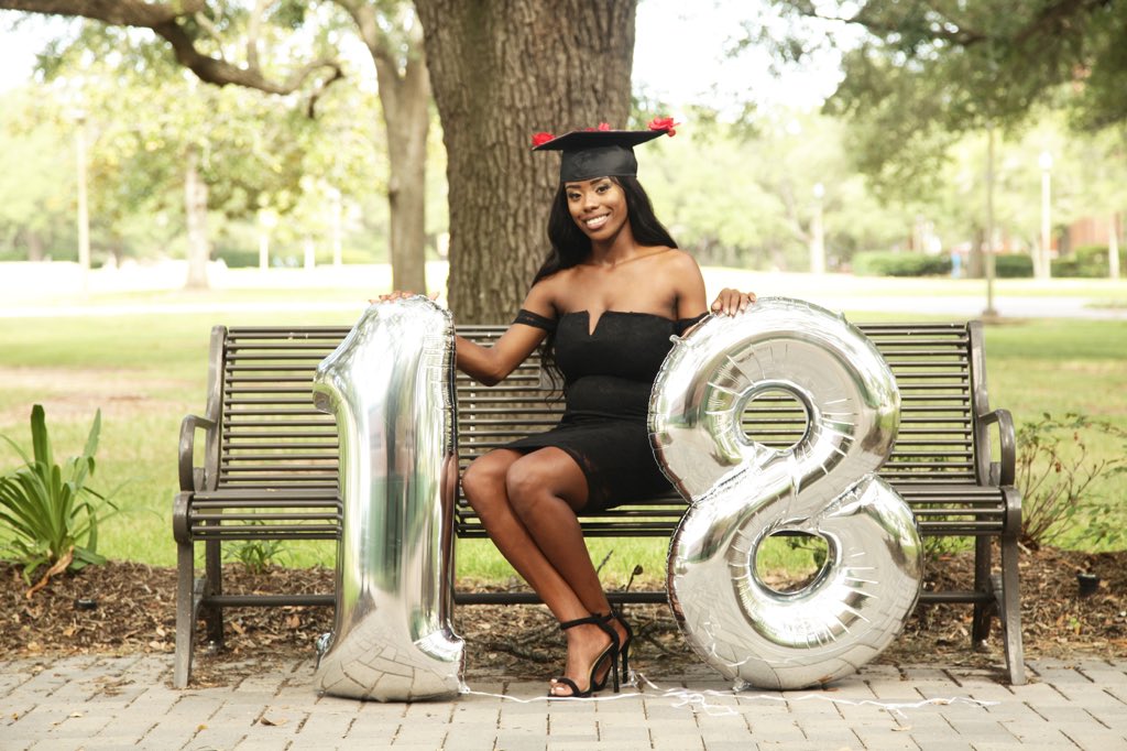 ItsKeydraa's tweet image. One more full day until I graduate from the BEST UNIVERSITY EVER💜💛.                                                               #PVGRAD #PVGradSwag