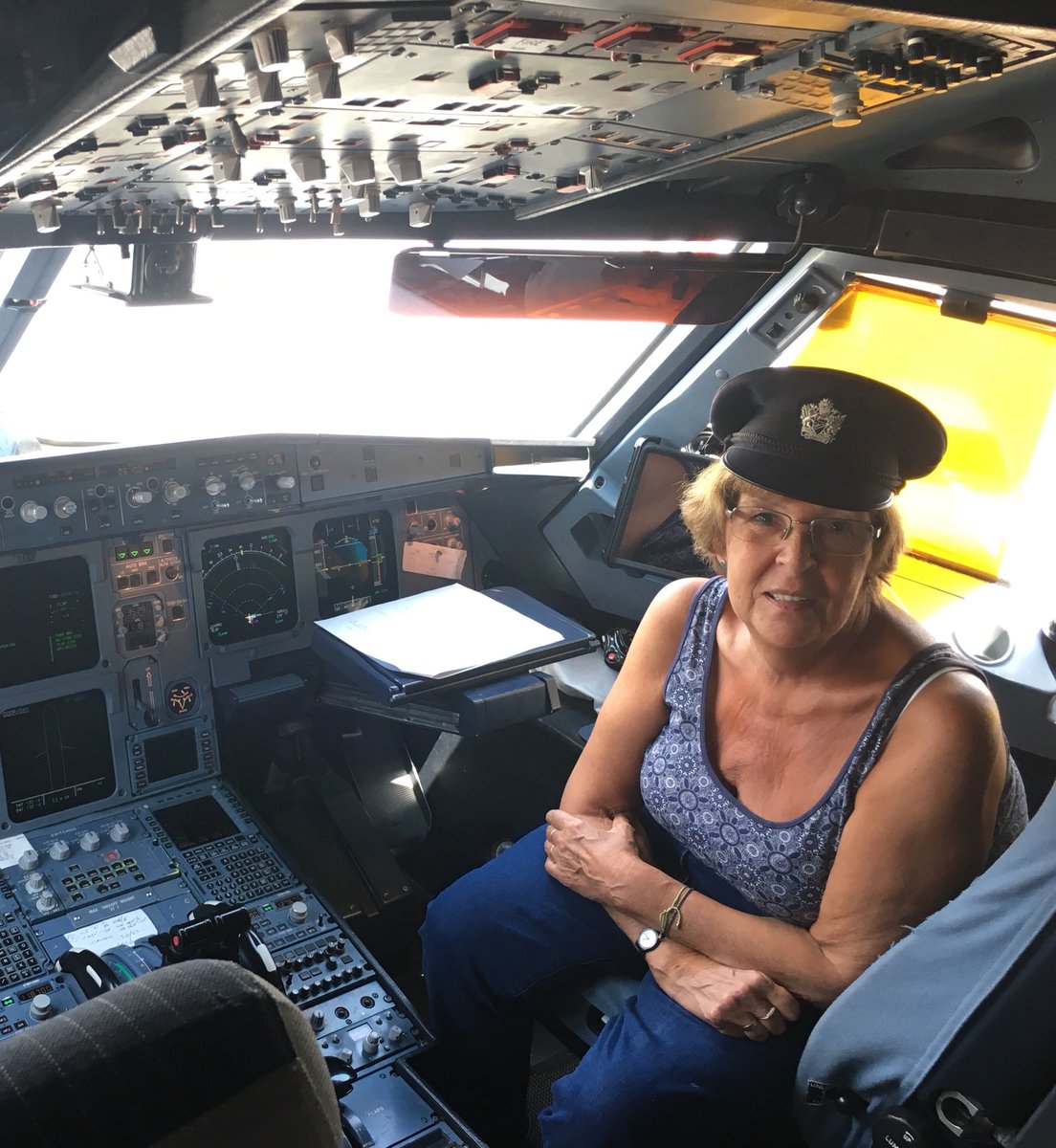 Coriel's tweet photo. Thanks @British_Airways on #ba2595 for looking after us on a delayed plane and for letting enthusiastic adults visit the flight deck. https://t.co/jaUJHmMxKi