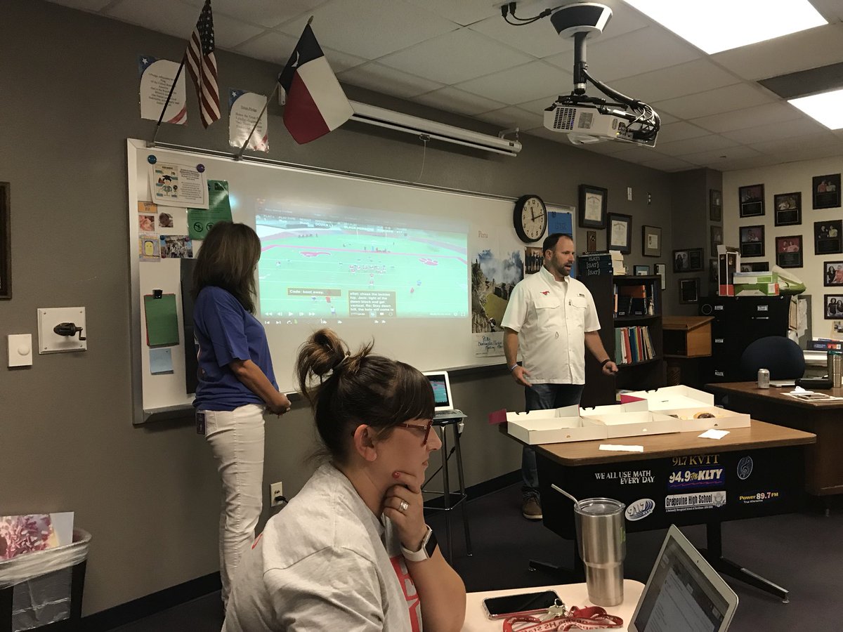 TWeeksGCISD's tweet photo. So energized for this year after @MrsA_GCISD & @CoachA_GHS presentation on coaching in the classroom. What an opportunity we have to make a difference in our Ss lives! #GCli18 #MakeRelationships #bridgingthegap #ThursdayThoughts #relationshipsmatter https://t.co/QWxG6XyHK1