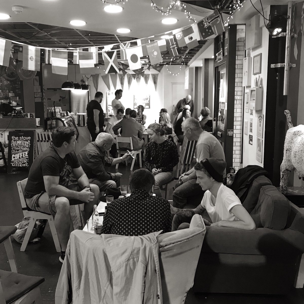 weare_dmc's tweet image. Look at all these bands, artists, festival and event organisers all having amazin’ chats together! Our big #DMCSocial special last night was awesome and we just wanted to say a big thanks and NICE ONE to everyone who came along 🙌🏻 Nice work #dmcyeah