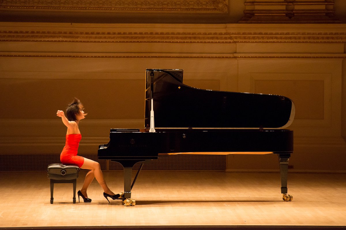 HouSymphony's tweet photo. “Yuja Wang eats the world’s greatest keyboard challenges for breakfast with one hand tied behind her back.” (Los Angeles Times) Join us in celebrating her piano artistry on Opening Night, September 8 >> https://t.co/xzk2nOfcKL https://t.co/5gD8VPj5ov