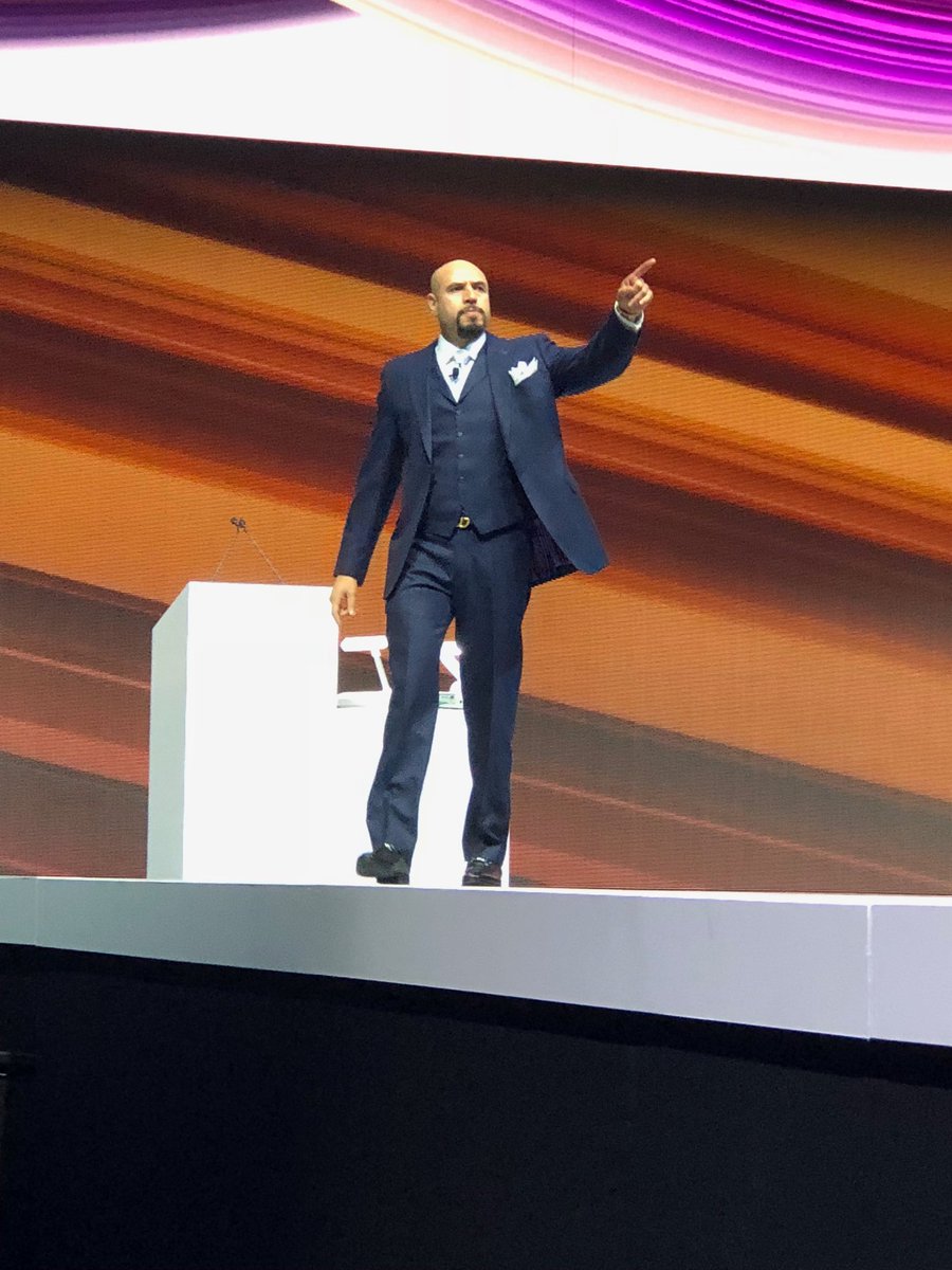 susandavieswfg's tweet image. #EvolveWithWFG SEVC Guillermo Haro - his journey with WFG - the company he loves!