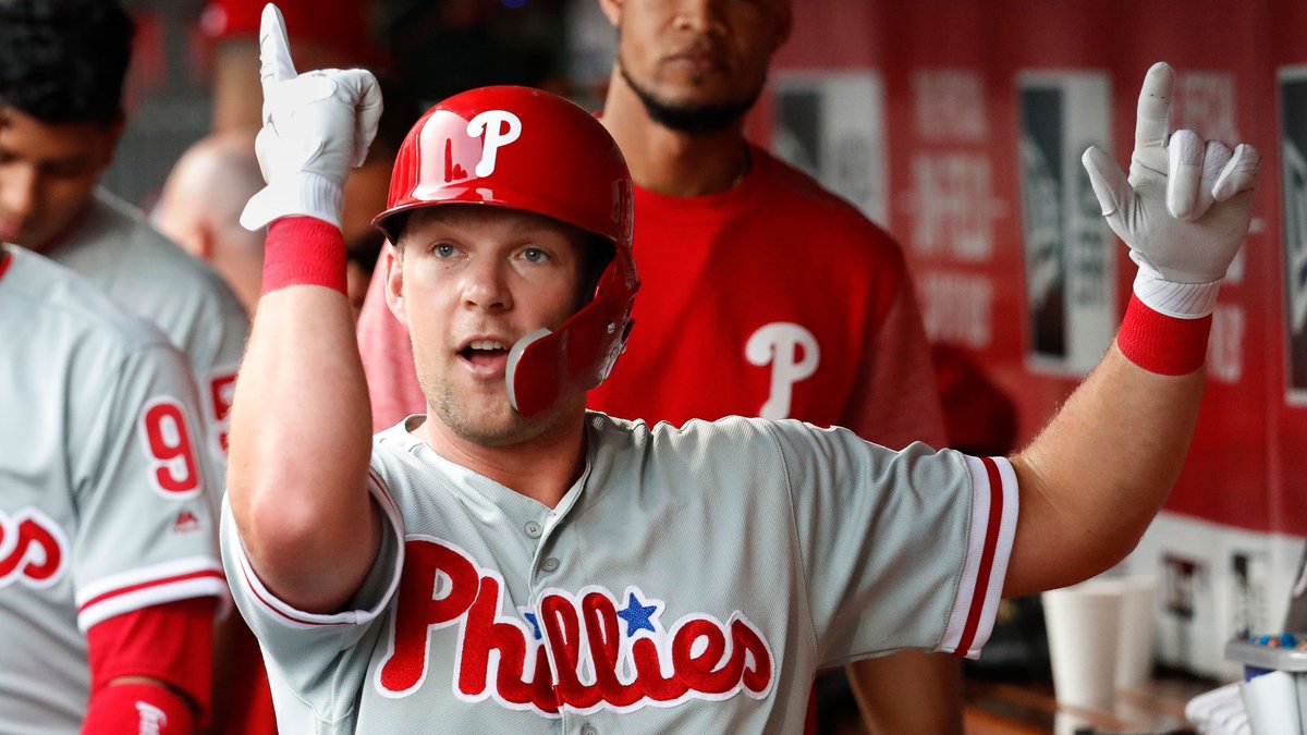 Phillies's tweet image. How about an off-day giveaway?

RETWEET this post that Rhys is so kindly pointing to for a chance to win a baseball signed by Hoskins himself! ⚾️✍️

RULES: atmlb.com/2vaMcci