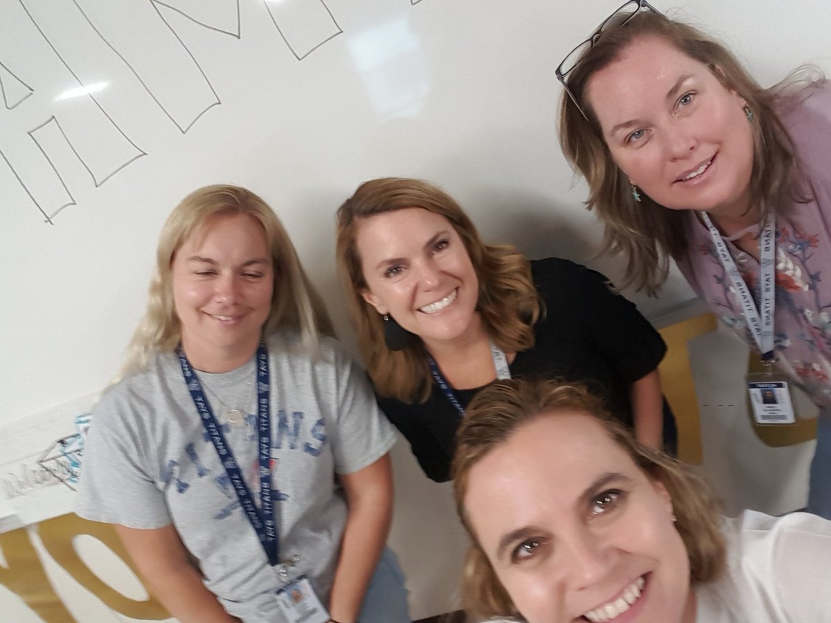 JessRowan22's tweet photo. Amigas and A/C control. #portableposse
#kindnessTaysustogether
#TaysTitans https://t.co/Wj0GAXlh0m