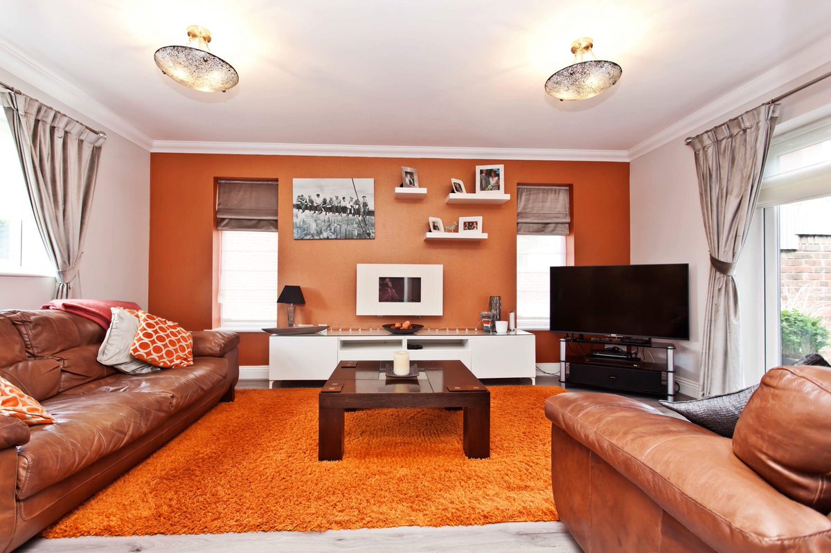 Detached family home situated in Winston Avenue, Poole.
4 bedroom
Gated development 
Guide price £425,000
Tel: 01202 308888
-
-
-
-
-
#estateagent #forsale #Poole #dorset #property #four #bedroom #detachedhouse #moderndecor