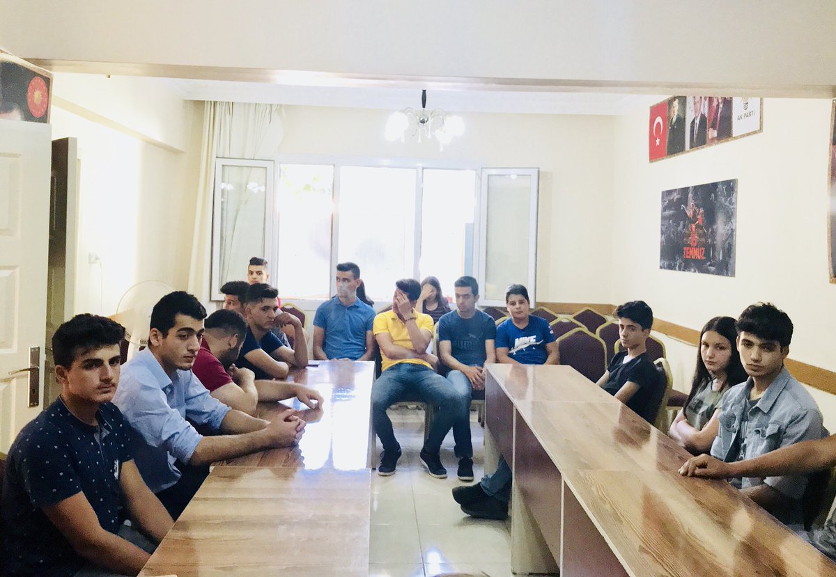 YeniSecmenAdana's tweet photo. İl Yeni Seçmen Başkanımız @TrkogluMustafa #Pozantı ilçe Yeni Seçmen Teşkilatımızı ziyaret ettiler.

@avfikretyeni @furkanbozkurt01 https://t.co/eiRP5ARsRZ