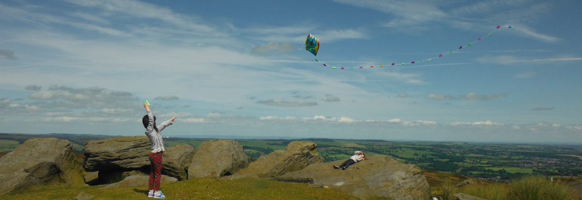 Meindlboots's tweet photo. Top ten #summer #holidays active outdoor ideas to keep the kids amused https://t.co/ygVciE9aCR https://t.co/NN4zR7HtsP