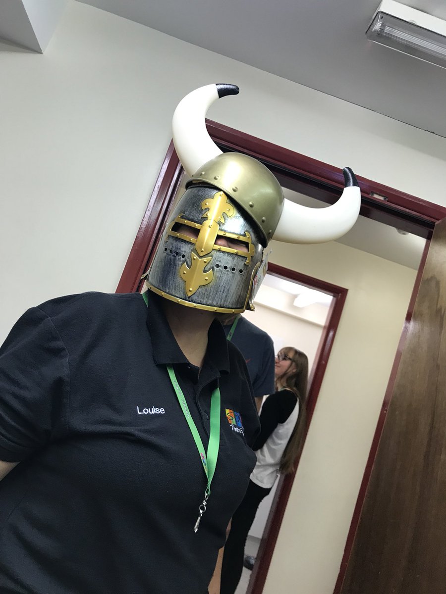 LtheatreSo's tweet photo. What has been going on today?? #SOL2018 #spamalot https://t.co/qjNrsHc69n