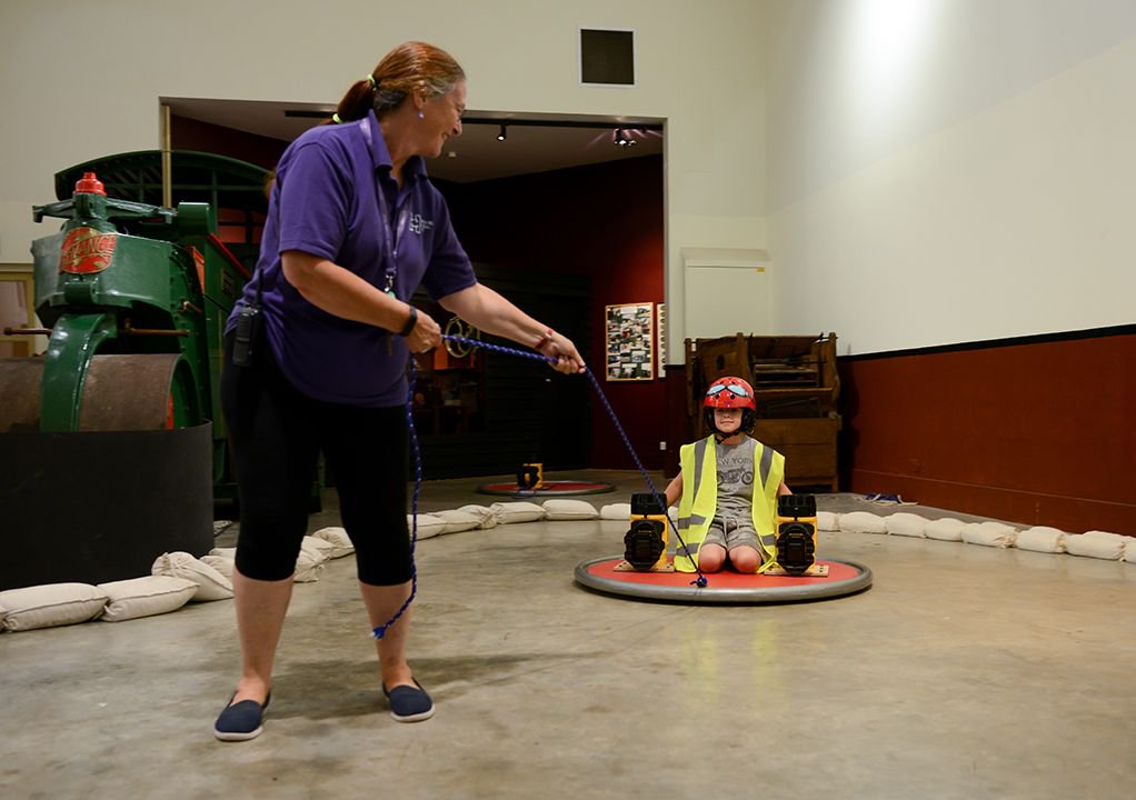 CGenius2018's tweet photo. When developing the 1st hovercraft Sir Christopher Cockerell tested it by blowing air from a hair dryer through 2 tin cans creating an effect called the Momentum Curtain. Try it out in the hovercraft experience at #MissionMegaMachine, @MilestonesHCT! #CreativeGenius2018 https://t.co/B6fcVnx0XH