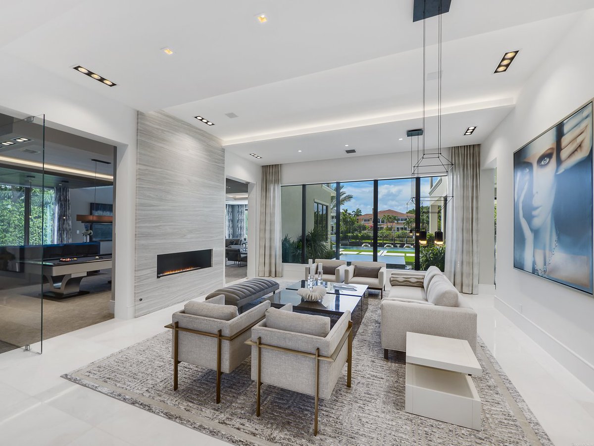 BloomfieldCoInc's tweet photo. Bloomfield Construction builds some of the most beautiful homes in South Florida!

Custom estates are currently for sale in both Royal Palm Yacht and Country Club in Boca Raton and in Frenchman’s Reserve in Palm Beach Gardens. 

Come check us out at:
https://t.co/CS44kgC8Nl https://t.co/qGp4sNSiSr