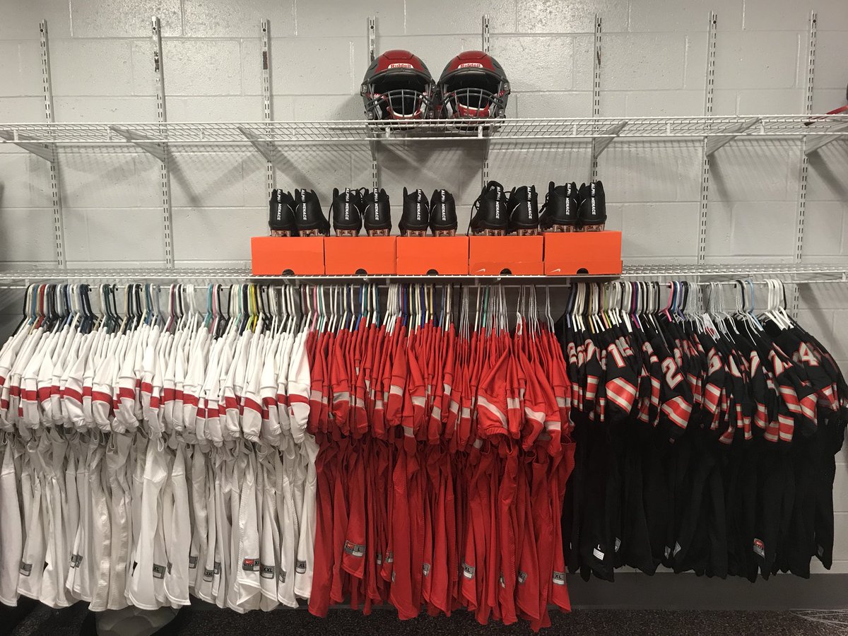 VinelandFB's tweet photo. Red &amp; Gray Gridiron Intra-Squad  Scrimmage tomorrow at Gittone!  Kickoff is scheduled for 6:00! 
GO VINELAND! 
RISE AS ONE! https://t.co/AvnWGOrNj6