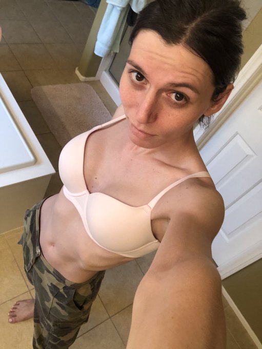 Missing you 😘 https://t.co/H2YIBVaCNJ