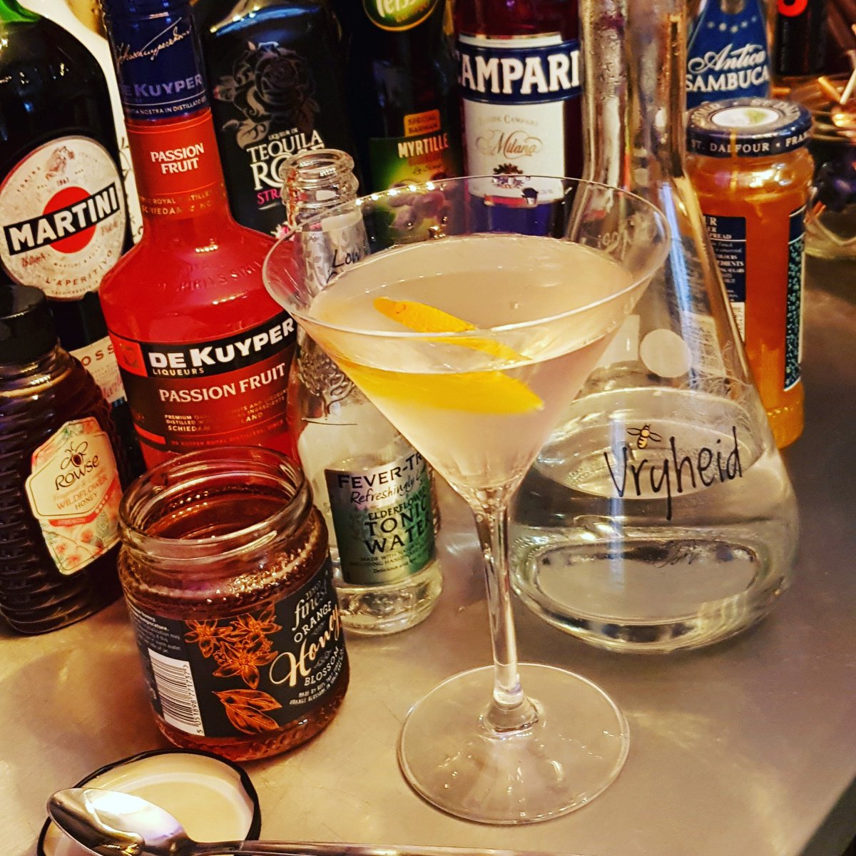 Gin Temple tweet media