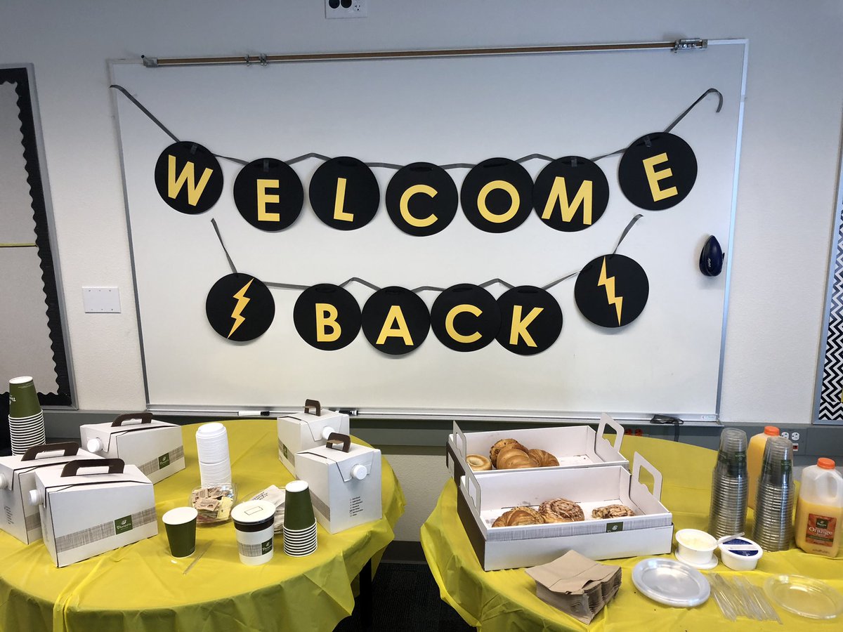 rcsdfiddyment's tweet photo. Thank you to our awesome PTC for supplying our staff with some wonderful Panera Bread treats and coffee!  Great Welcome Back!  #rcsdchampions #rcsdfirstday https://t.co/YETb4OaMGV
