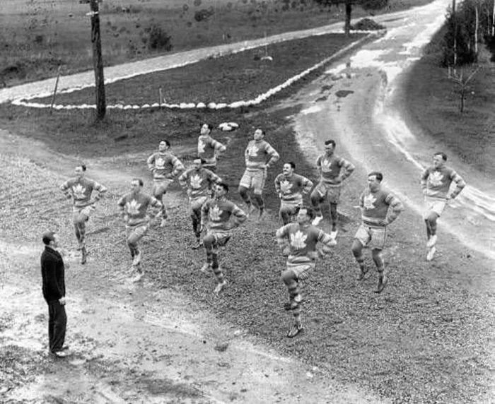 PrairiePuckers's tweet photo. Training Camp in 1928 reminds us of a Tortorella camp.. https://t.co/EVkkzVIQTj