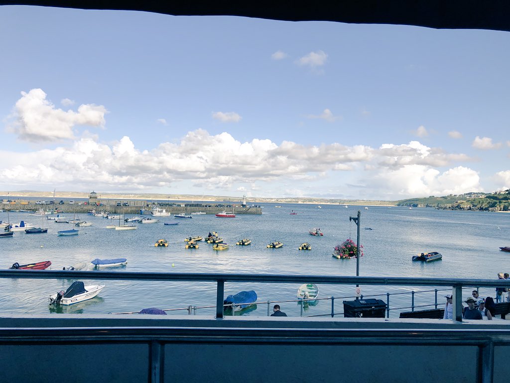 JeremysFoodTour's tweet photo. Dinner with stunning views at Porthminster Kitchen, St Ives, Cornwall! @PKitchenStIves #PorthminsterKitchen #StIves #Cornwall #Foodie #JeremysFoodTour https://t.co/TkJXgAtAJu