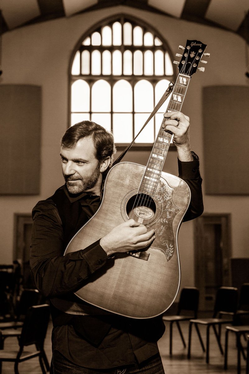 bryanhayesmusic's tweet photo. About to go live here @BlueCanoeTupelo for #LocalLicksLive ! Come join us at 730pm #Tupelo #MS ! #Songwriter #Troubadour https://t.co/Fz7ARBXf9T