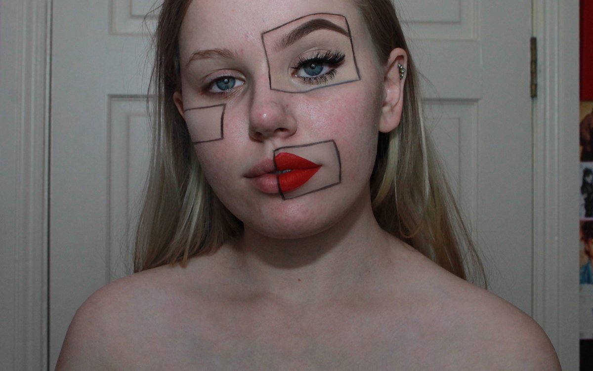 rachelxjury's tweet photo. The power of makeup
@NikkieTutorials
@SoapandGlory supercat skinny eyeliner
@JeffreeStar skin frost in βIce Coldβ and velour liquid lipstick in βRedrumβ
@CollectionLove instant brow pomade in βDark Brunetteβ
#thepowerofmakeup #jeffreestarcosmetics #collectionlove https://t.co/8BYnQxDIk4