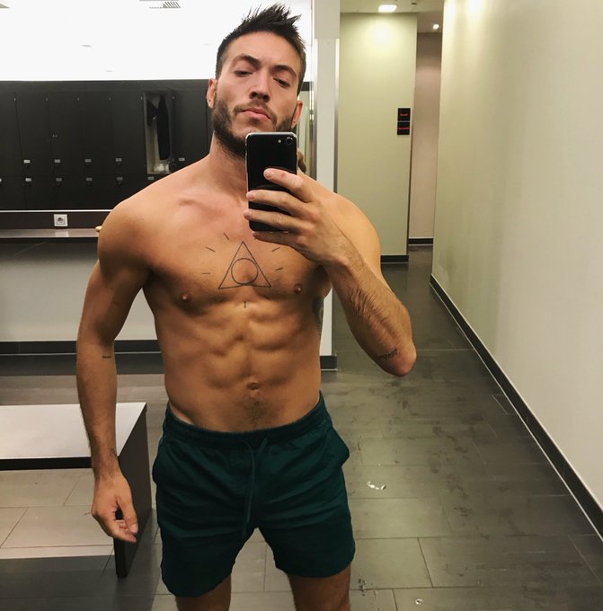 Thursday #workout done ???♂? https://t.co/mniQcmQviA