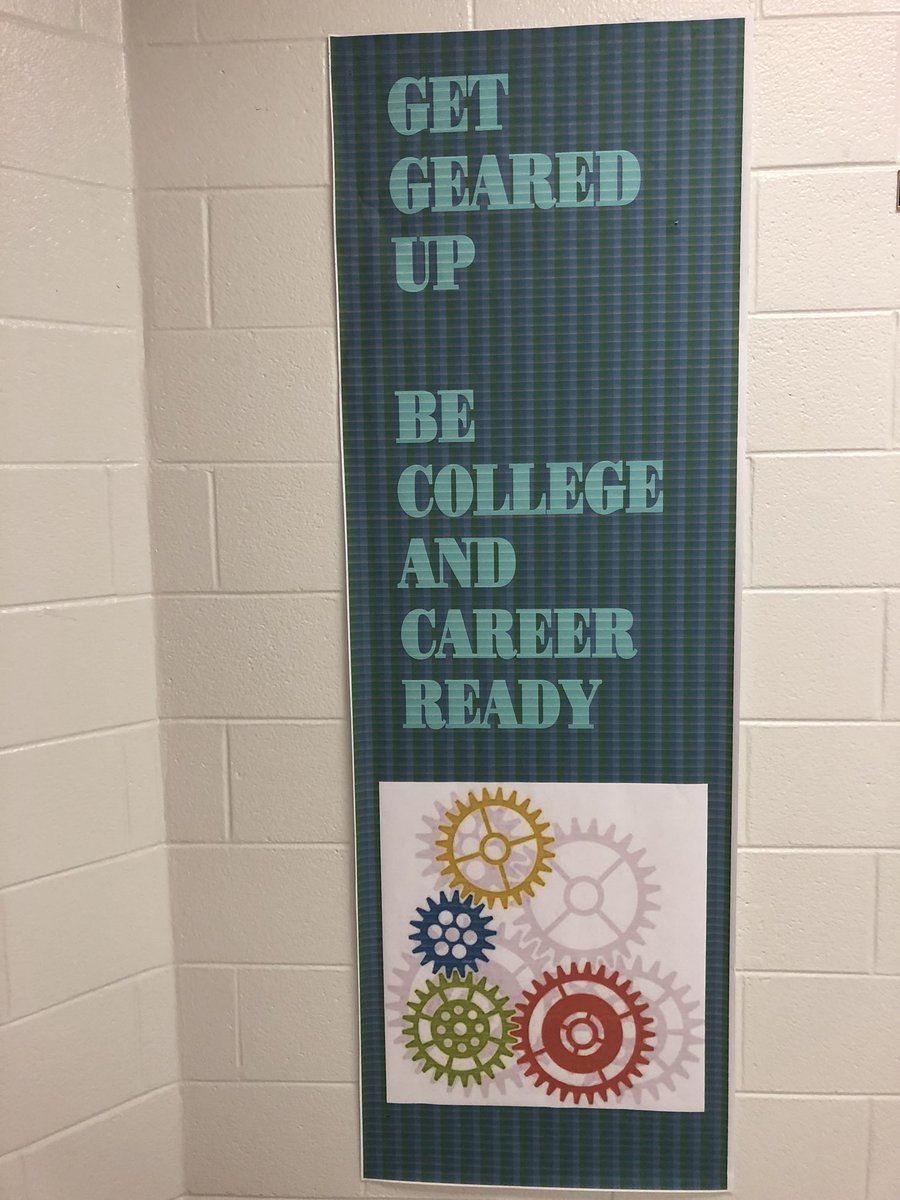 AnnaWShepherd's tweet photo. Adams Middle School 2018! These BLACKCATS are reaching for the stars!! They are GEARED Up for a fantastic school year!!! #fcsinspire #welcomemrsderossett #oneschool #onestaff #onereason #studentsuccess https://t.co/iMhATBIozn