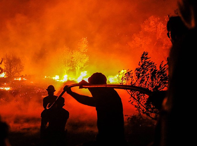 #portugalfires PICTURED: #Algarve wildfires enters SEVENTH day express.co.uk/news/world/100…