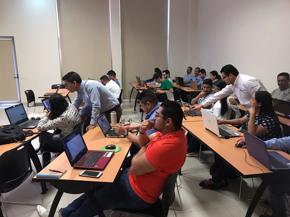anaiturriria's tweet photo. El @coecytcoahuila en colaboración del #ClusterAutomotriz - Curso Diseño de moldes y herramentales con tecnología de modelación 3D CATIA - @vmario_garza @Avelinohdz @JLHOTEMA @mrikelme https://t.co/2gU1CZwB7n