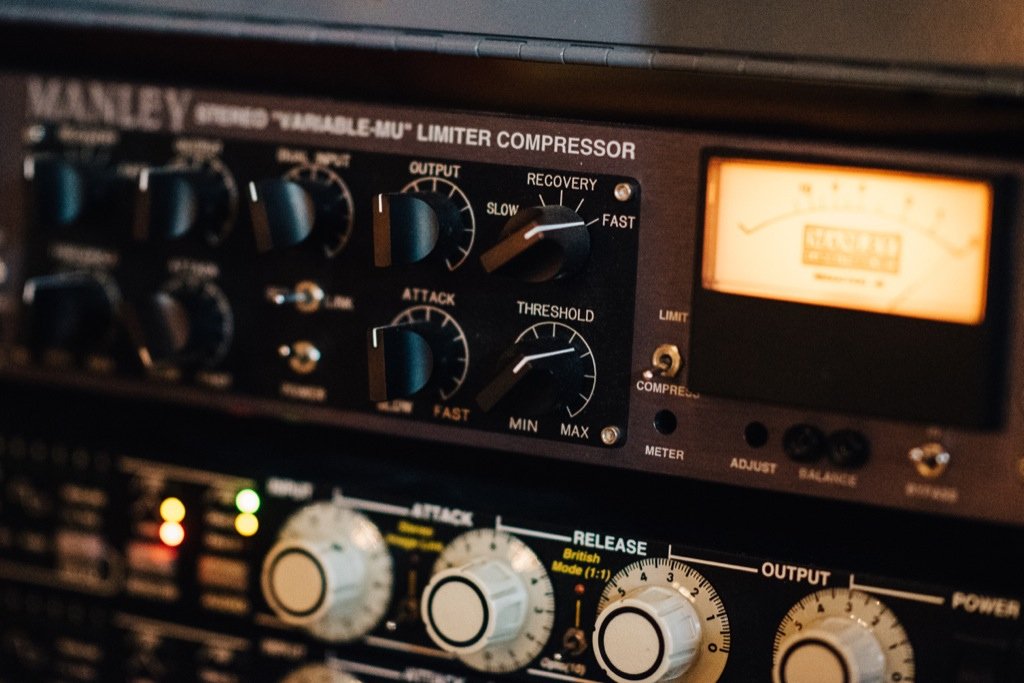 Warehouse details. 

#madeinbrooklyn #productionstudio #inthestudio #brooklynproduction #chemistrycreative