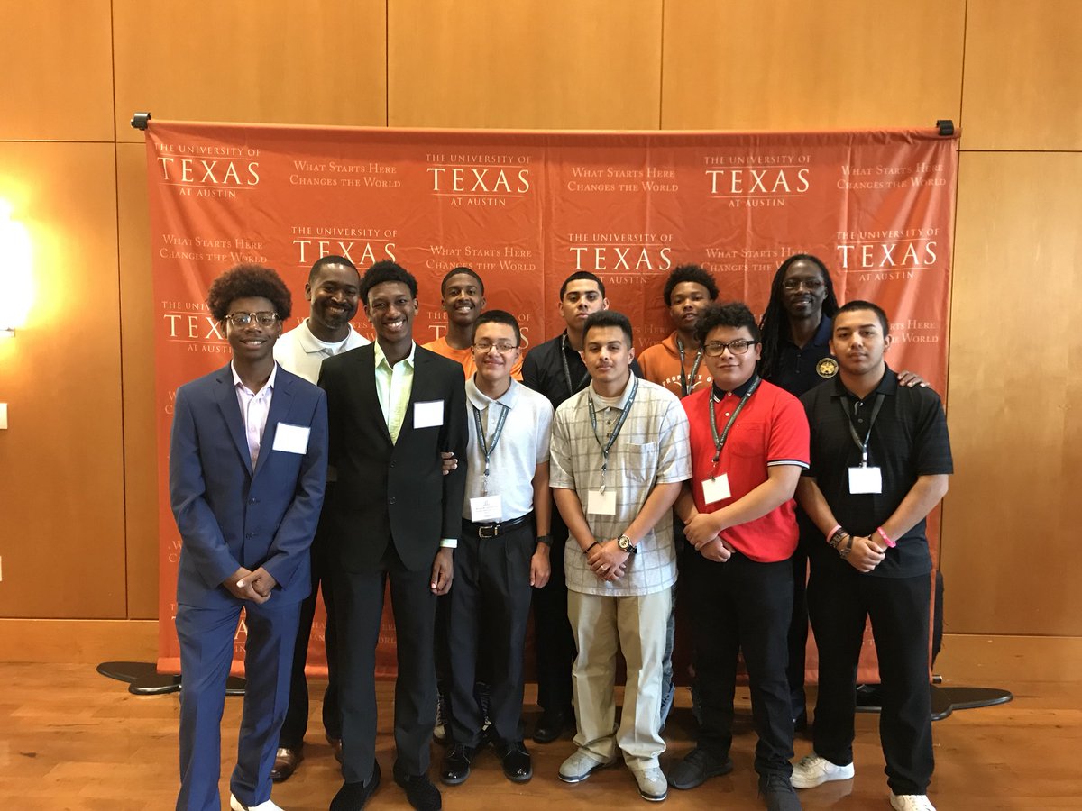 #TXMaleSummit. HISD Ascending To Men (ATM) Project is represented at the University of Texas at Austin building the collaboration with Project Males.