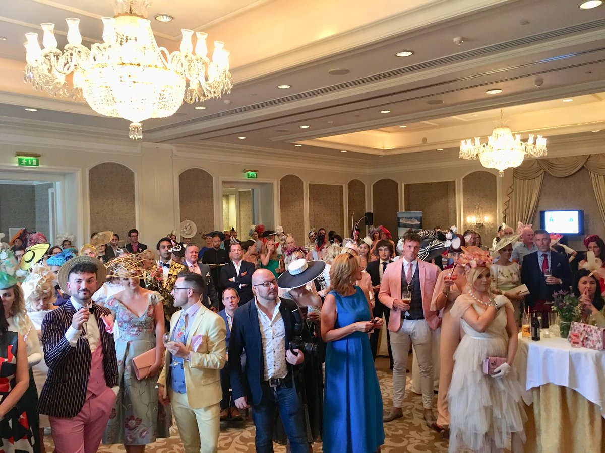 Crowds now gathering for Best Dressed 2018 <a href="/InterConDublin/">InterContinental Dublin</a>