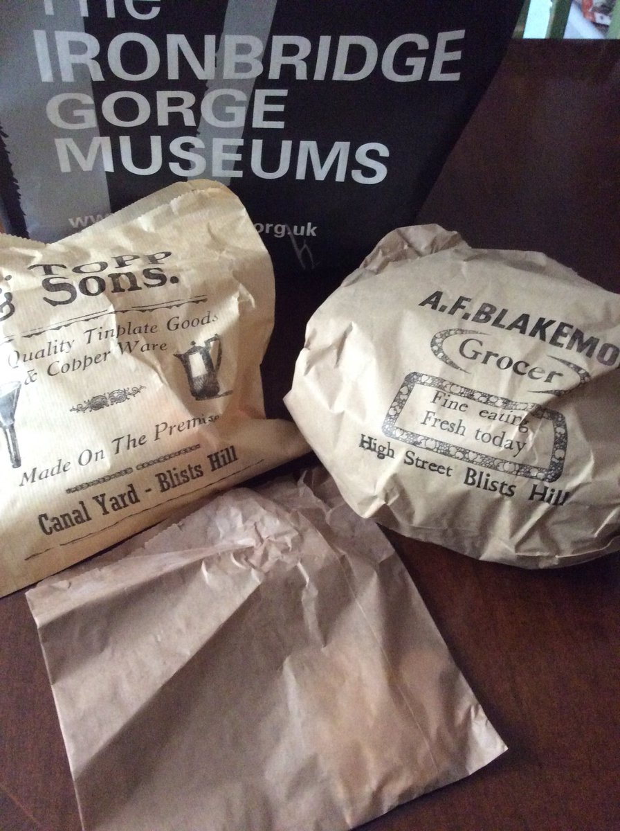 PennysGreen's tweet photo. Last week we had a lovely dayout @blistshill we have wanted to visit for a long time.
It was very #dogfriendly &fascinating too, life was simpler then. We were even tempted to shop and everything came in #paperbags
#shopping #plasticfree #enamelteapot #copper #pastrycutter https://t.co/iPSlMTfoeq
