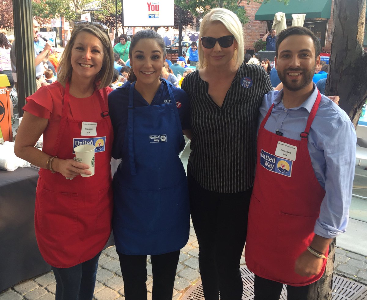 JoeParrisTV's tweet photo. Great time with great people at the @unitedwaytv #FlapjackFeed this morning. Flipping flapjacks with the community was a hoot!  @KimFieldsKTVB, @KTVBMorgan, @KTVBKateMorris https://t.co/hvqiAVFSJS