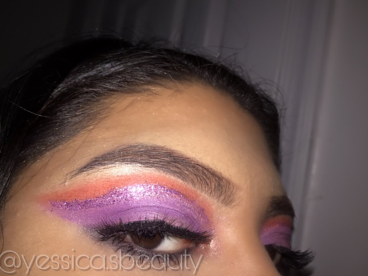 yyessica__'s tweet photo. Purple and orange cut crease😍
-
Products used: -
*Eyebrows: @NyxCosmetics  @Lagirlcosmetics @milanicosmetics  -
*Eyeshadow: @bhcosmetics  @NyxCosmetics #beautycreationscosmetics
*Lashes: @KissProducts 
#mua #makeupartist #cutcrease #doublecutcrease #glittercutcrease #makeupinspo https://t.co/hSPd3A4DXY