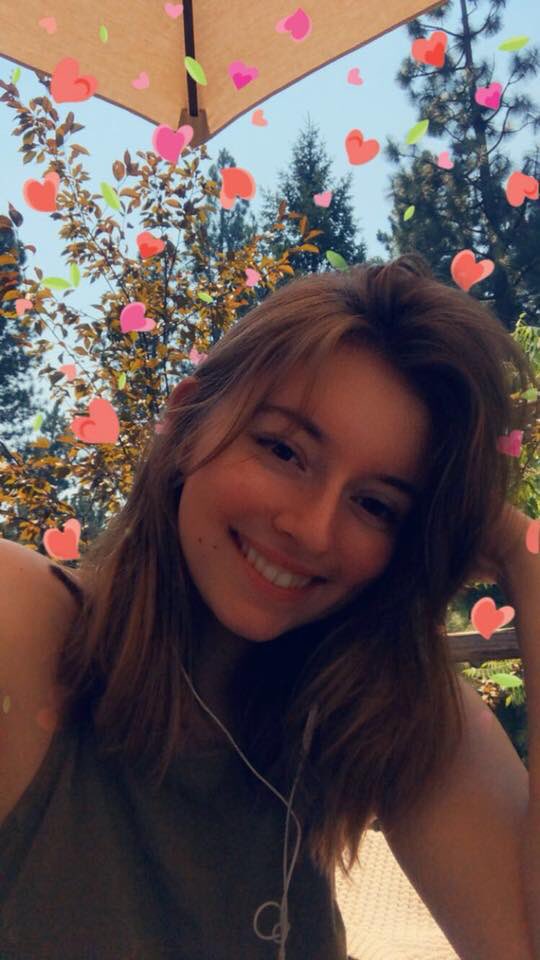 alicatwmn's tweet photo. My Emma comes home in 5 days then after her short 6 day stay we pack up and we are off to her favorite home at NAU. Can’t believe she’s a Sophomore IN COLLEGE!!! COLLEGE!!!! 😭😭😭 STOP IT!! https://t.co/ES9v8RnfAg