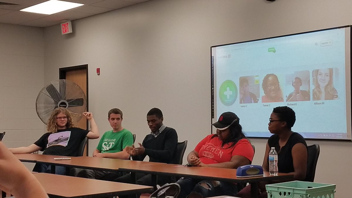 MrsBogard_BHS's tweet photo. Current college students share their wisdom at #APbootcamp. We are so glad to have Damian, Richie, Ben, Ashanti and Nyrasia...along with digital contributions from Javier, Tamar and Allison. #bhsalumni https://t.co/OssR6Yc5ku
