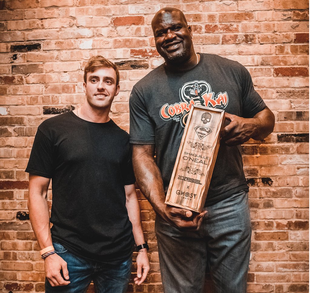 ghosttequila's tweet photo. Tall order when @shaq comes into town, but we're up to the challenge. #DJDIESEL #Spicyforlife https://t.co/rq5BCD7pcG
