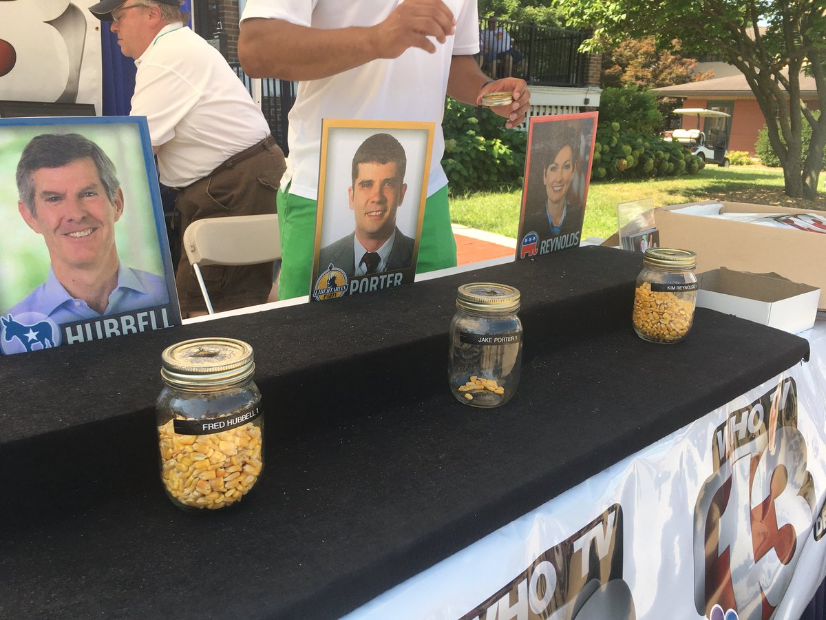 iowawonks's tweet image. WONKS at the @IowaStateFair ! Getting great stories about fair politics.  From the @DMRegister #SOAPBOX  to @WHOhd #CastYourKernel. Find out who John McCain yelled at! How Bernie was “drowned out” by Trump. How Obama and Bush forgot their ticket $ -Sunday iawonks.com