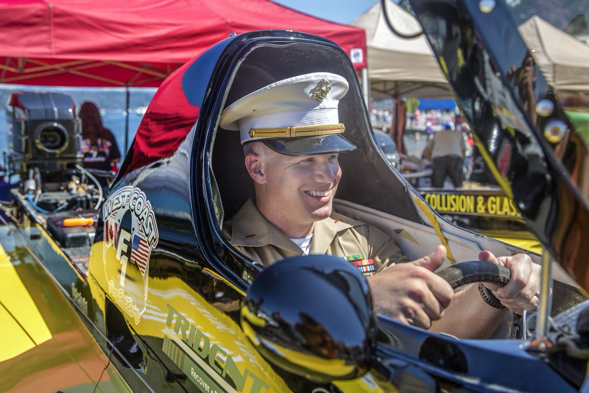 DeptofWar's tweet photo. A different kind of 🛥️for this Marine!
A @USMC warrant officer checks out a hydroplane at the #SeaFair weekend festival during #SeattleFleetWeek. https://t.co/Zz3c4JPrIc
