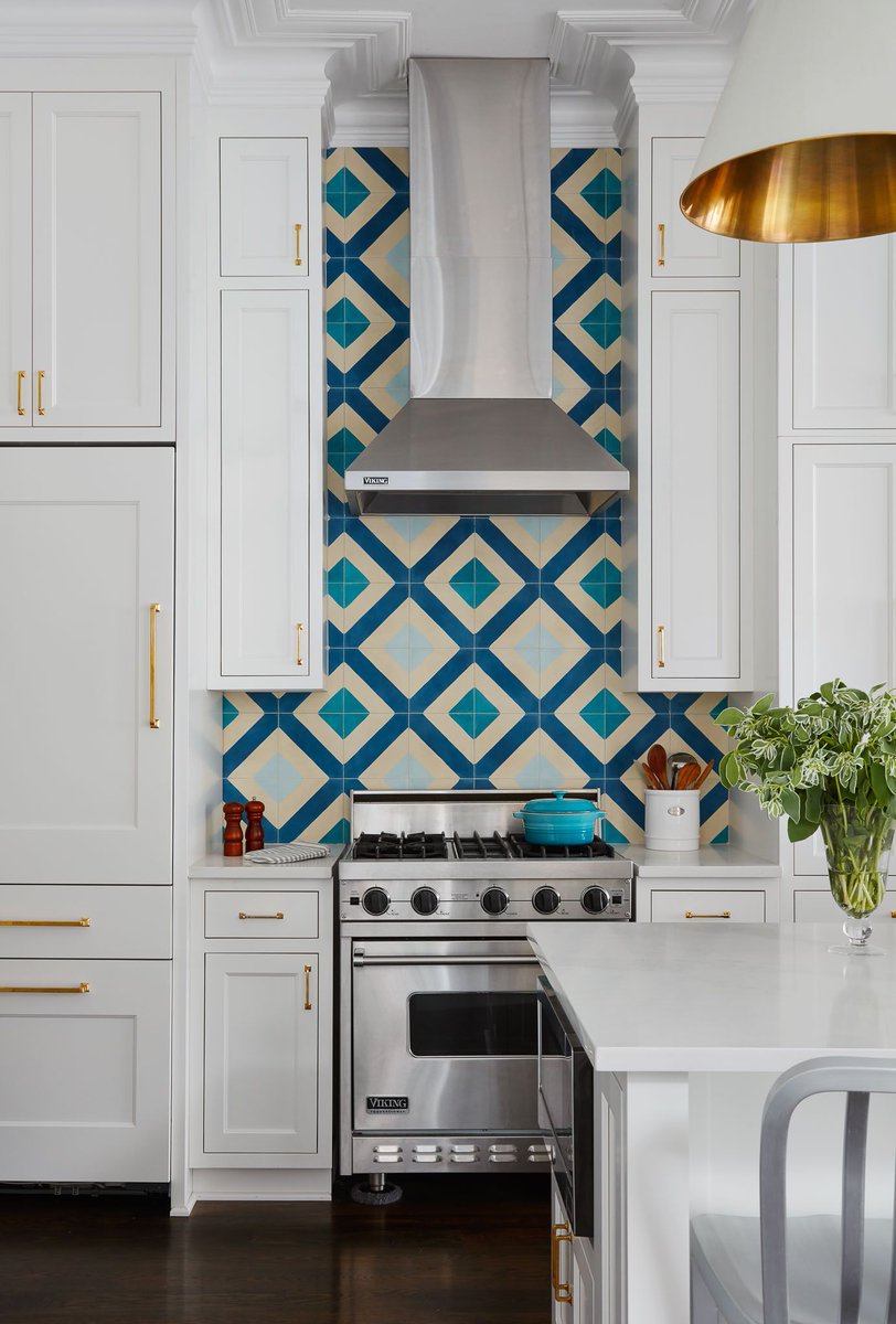 LifeStylKitBath's tweet photo. Backsplashes should be fun and a way to express your personal style. This year, bold, bright, and patterns are trending. Check out these beauties! https://t.co/hYCTZBxkjo
@ArizonaTile @Daltile @crossvilleinc @PetraSlate #backsplash #trendykitchen #dreamkitchen #kitchenremodel https://t.co/zgZKXM3kdW