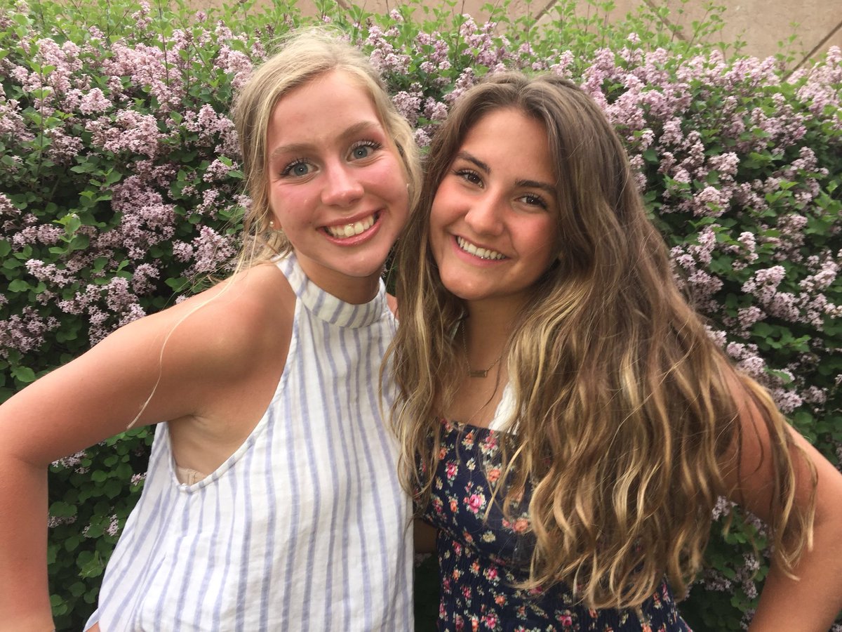 maddielliott3's tweet photo. Happpppy 16 @maddieroschen ❤️ hope u have a fab day !!!! https://t.co/O1LpjxMRKi