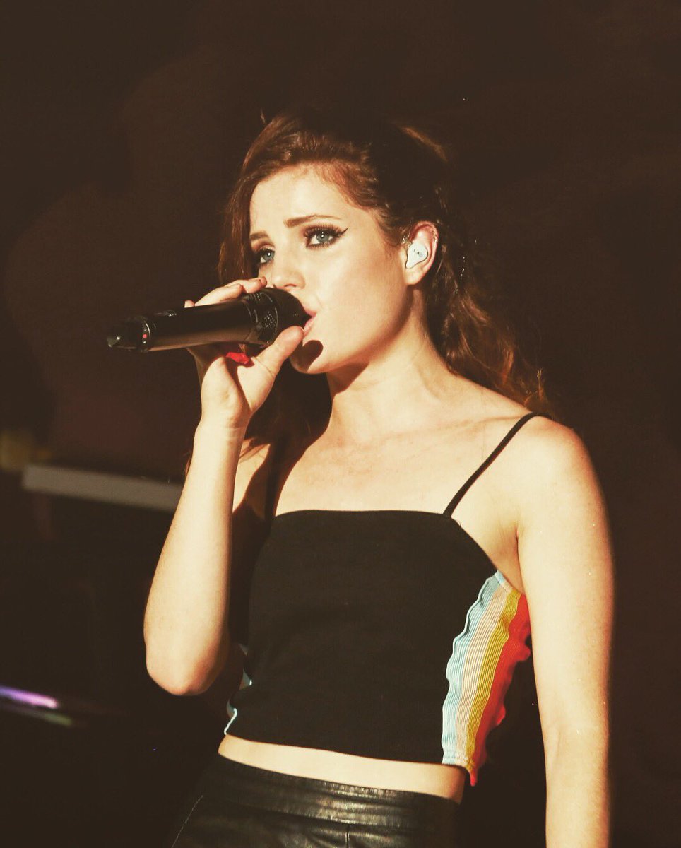 SydneyQuiseng's tweet image. Thanks for letting me do what I love, ily 🖤🖤🖤