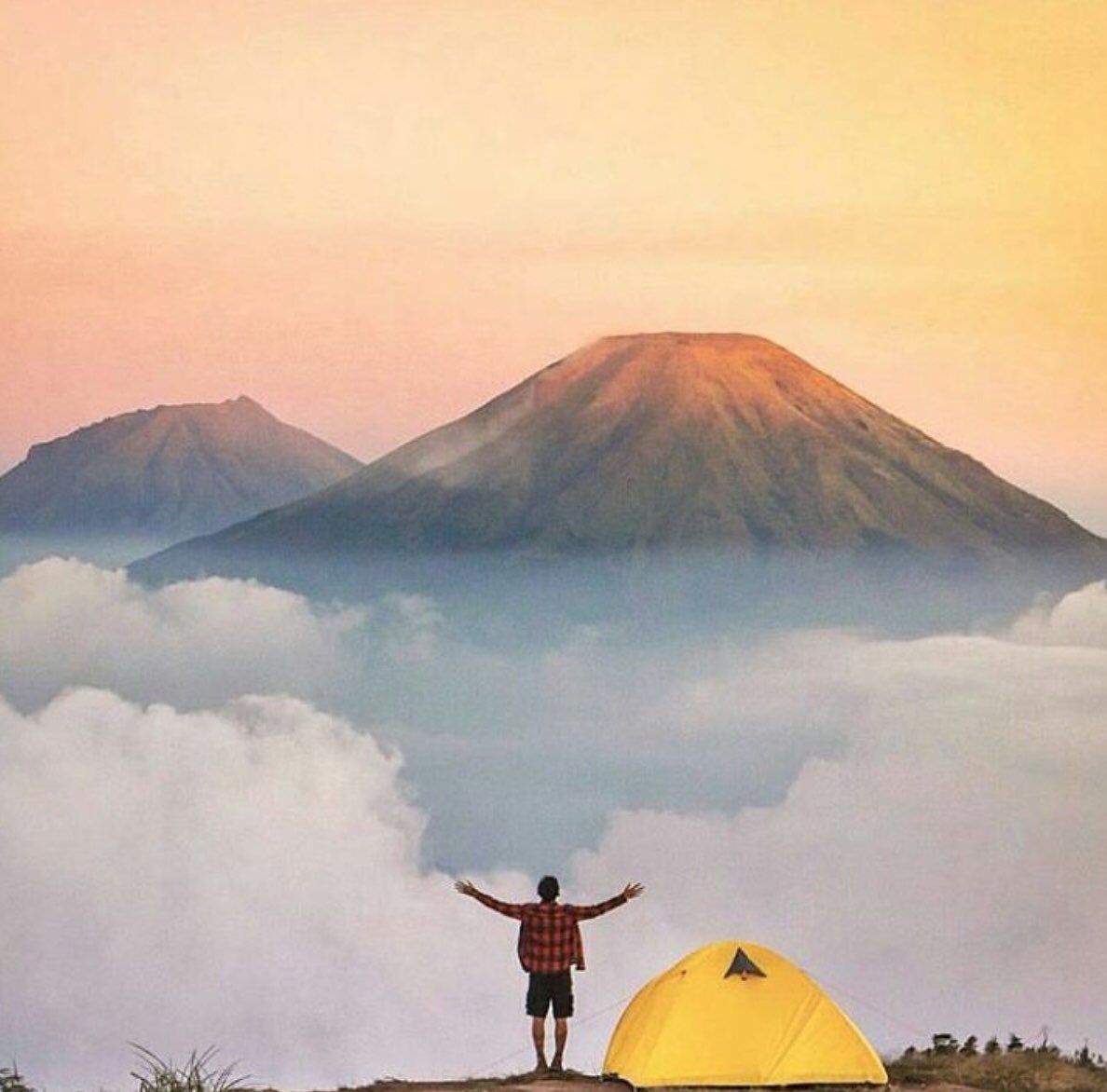 dully718's tweet image. Love this track 😍😍😍😍 #ASOT876