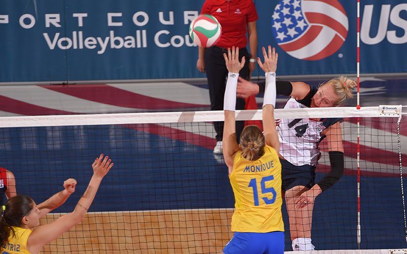 usavolleyball's tweet photo. #USAVwnt continues preparation for defending its FIVB World Championship title with a 4-match exhibition tour in Brazil from Aug. 12-18. Who made the 14-player U.S. travel roster?
 
Roster and Schedule -> https://t.co/BnmniHbRg1 https://t.co/Wm2VIGWKtO