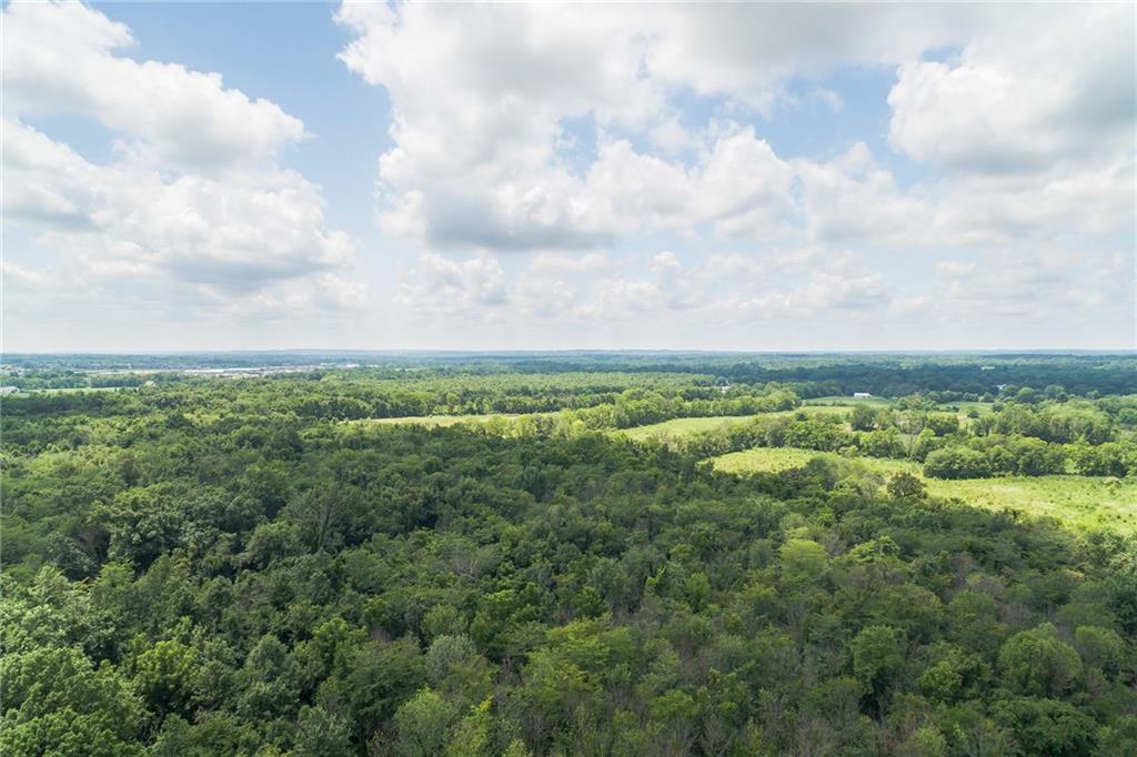 SmallingElite's tweet image. 💫Price Reduction💫 $389,999💫

🏡9001 Camby Road/7226 Millis Drive, Camby, In 46113🏡

THIS AMAZING PROPERTY IS 47 ACRES WITH WOODS AND LARGE POND! TONS OF POTENTIAL AND GREAT LOCATION! 
#BusinessOpportunity #Land #Platted 

☎️317-435-5914
💻Visiwww.TheSmallingGroup.com