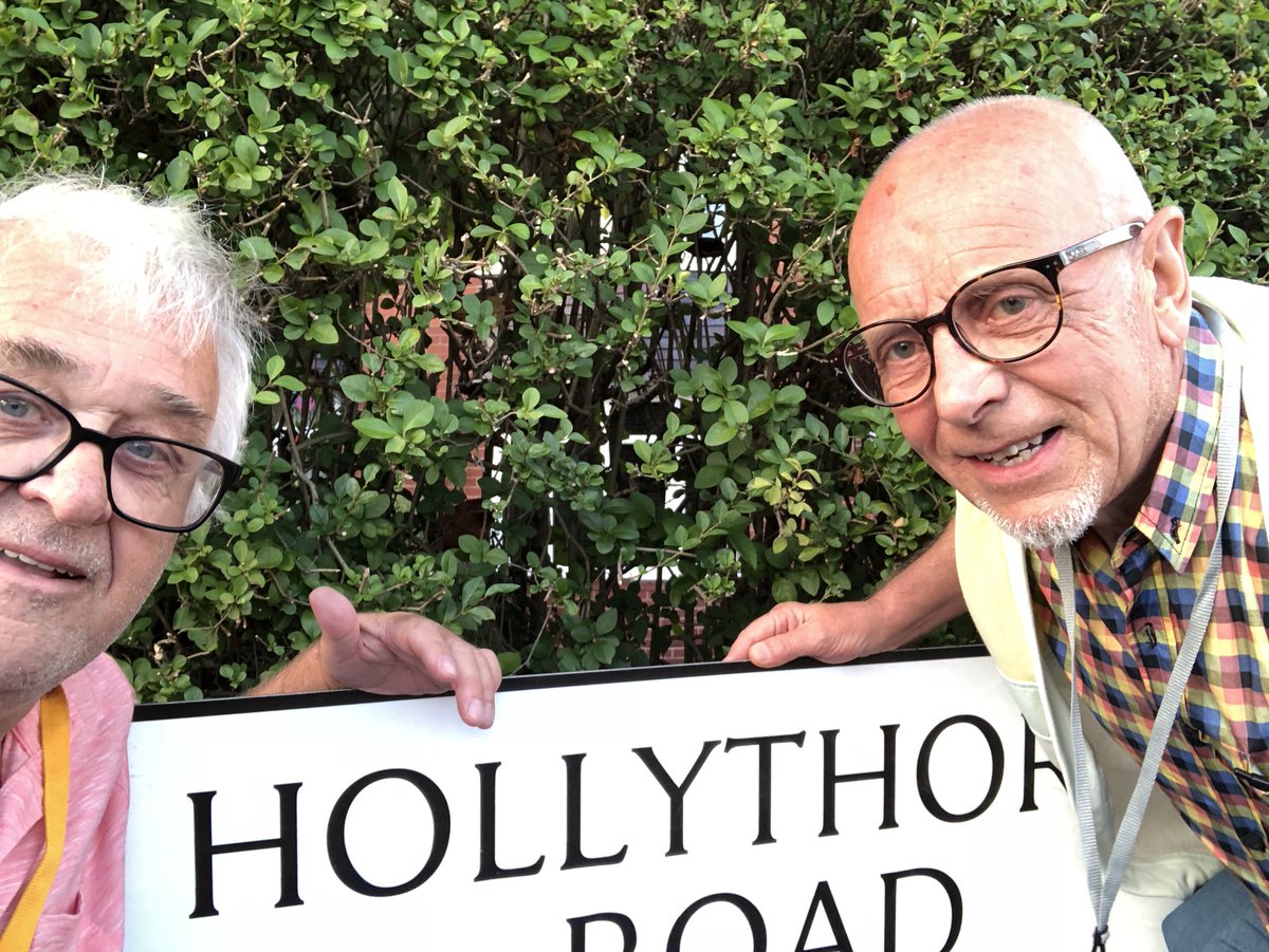 JohnD2357's tweet image. Another great reception out in #GravesPark #libdemdoorstep People very appreciative of the work being done by Councillor Sue Auckland and the local team.  All agree we need to #DemandBetterForSheffield